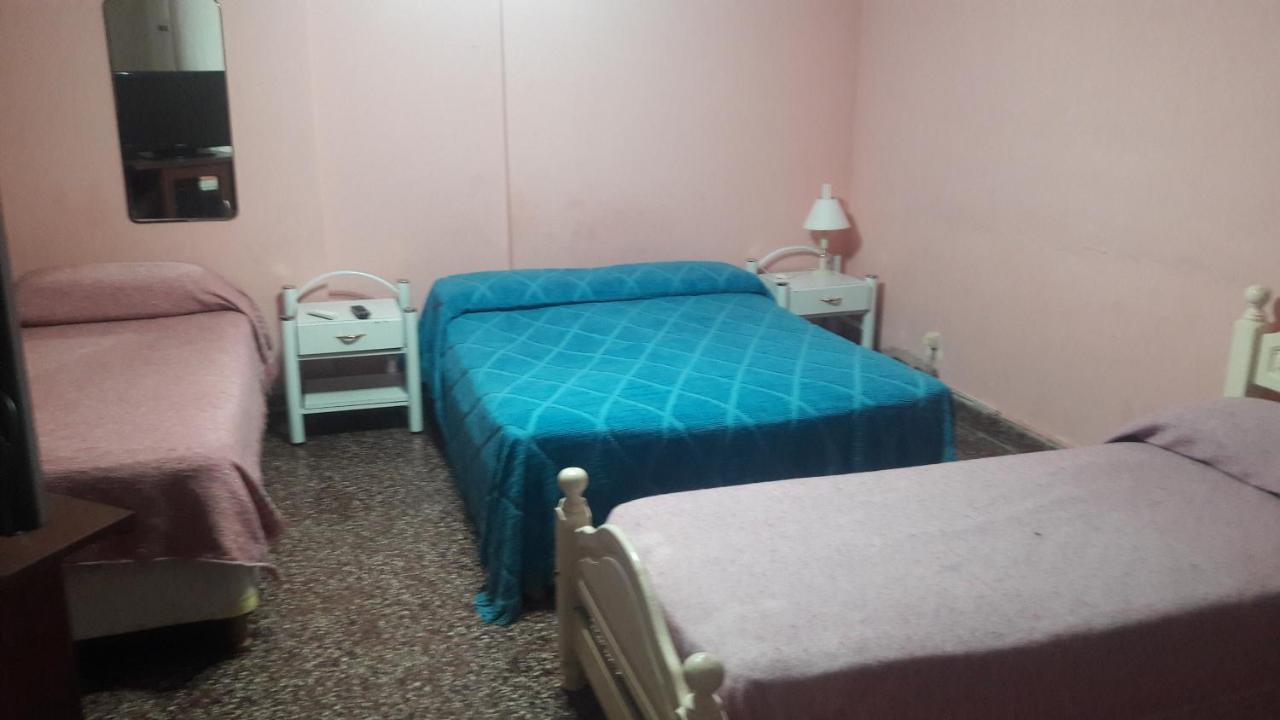 Hotel Los Robles Gualeguaychú Zimmer foto